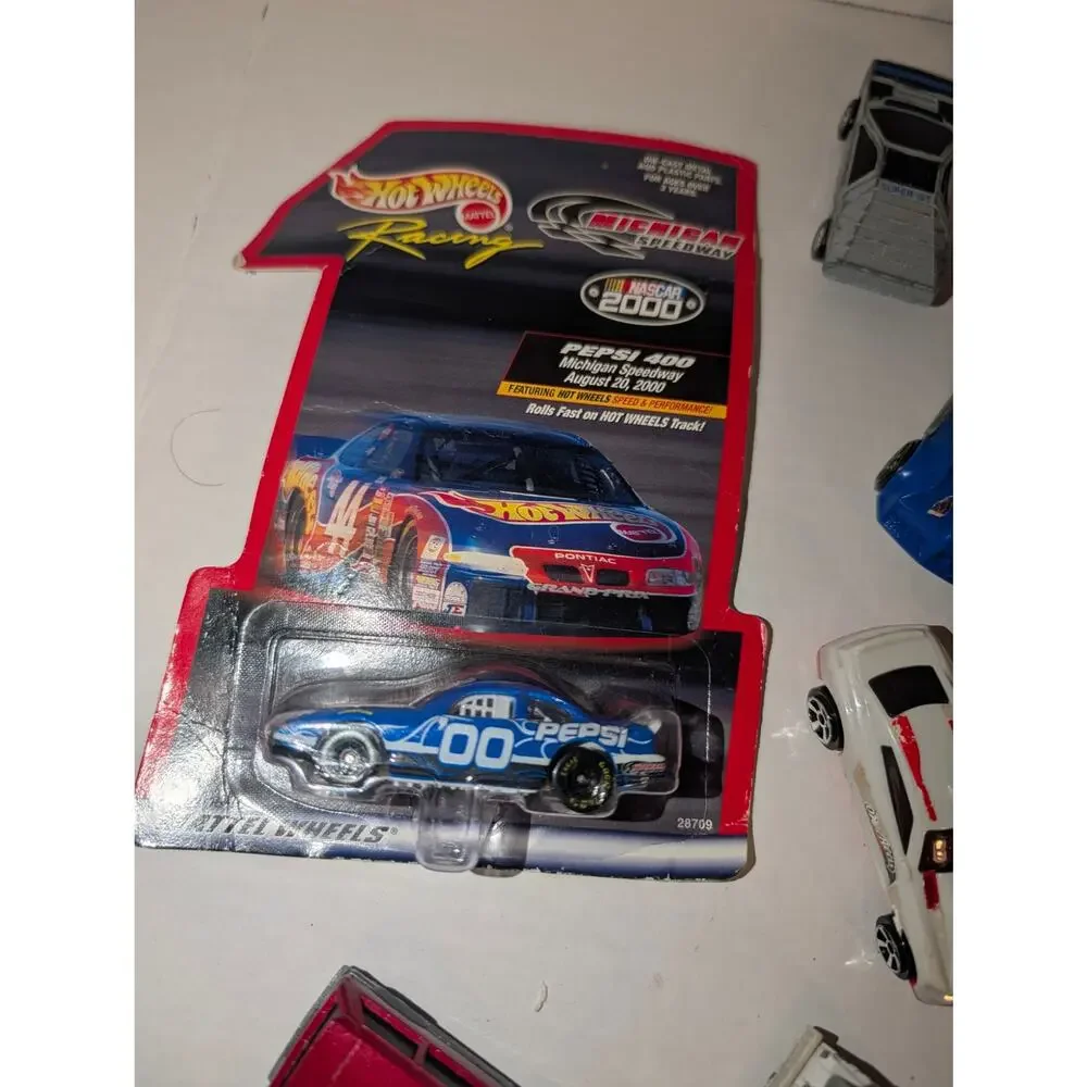 Mixed Lot 25 Vintage Diecast Cars Matchbox Hot wheel Vehicles Trucks NASCAR 2000